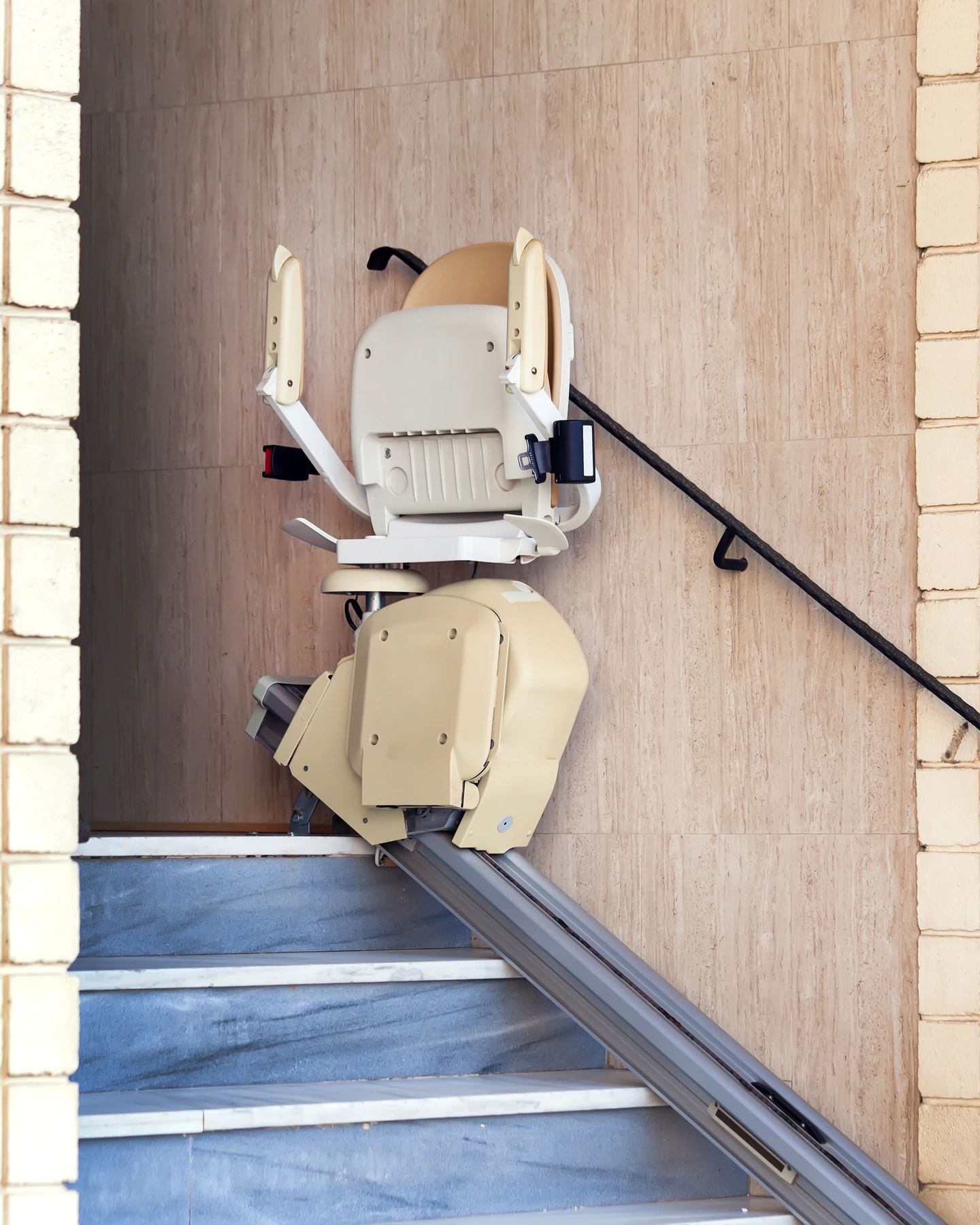 Stairlift for Garage Entry Steps (3-6 Steps)